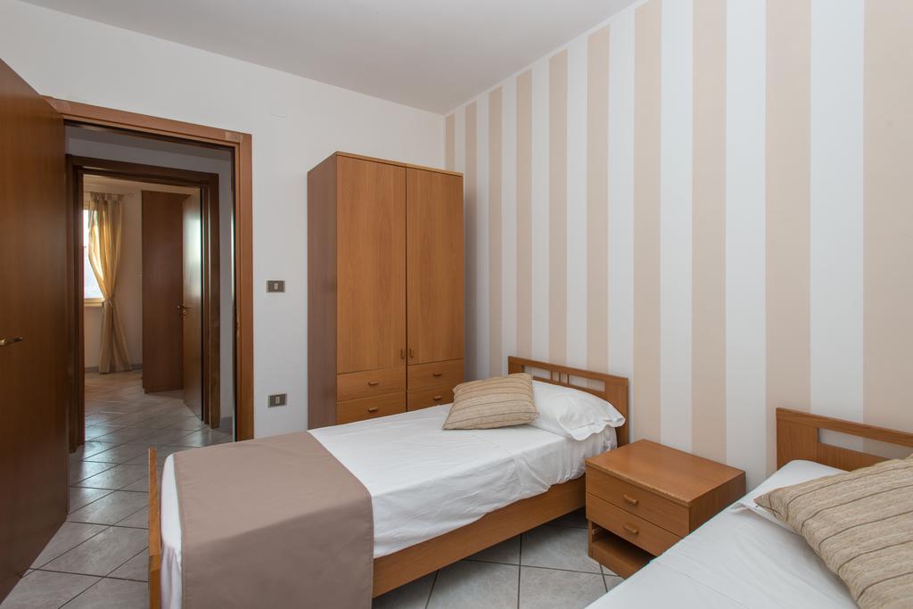 Blu Side Hotel & Residence Torre San Giovanni Ugento Exterior photo