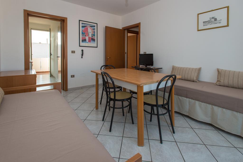 Blu Side Hotel & Residence Torre San Giovanni Ugento Exterior photo